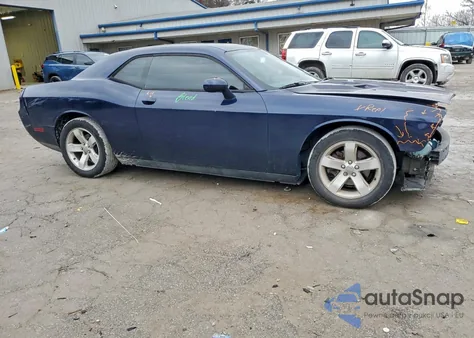2014 Dodge Challenger Sxt z USA, uszkodzony, nr VIN 2C3CDYAGXEH229868